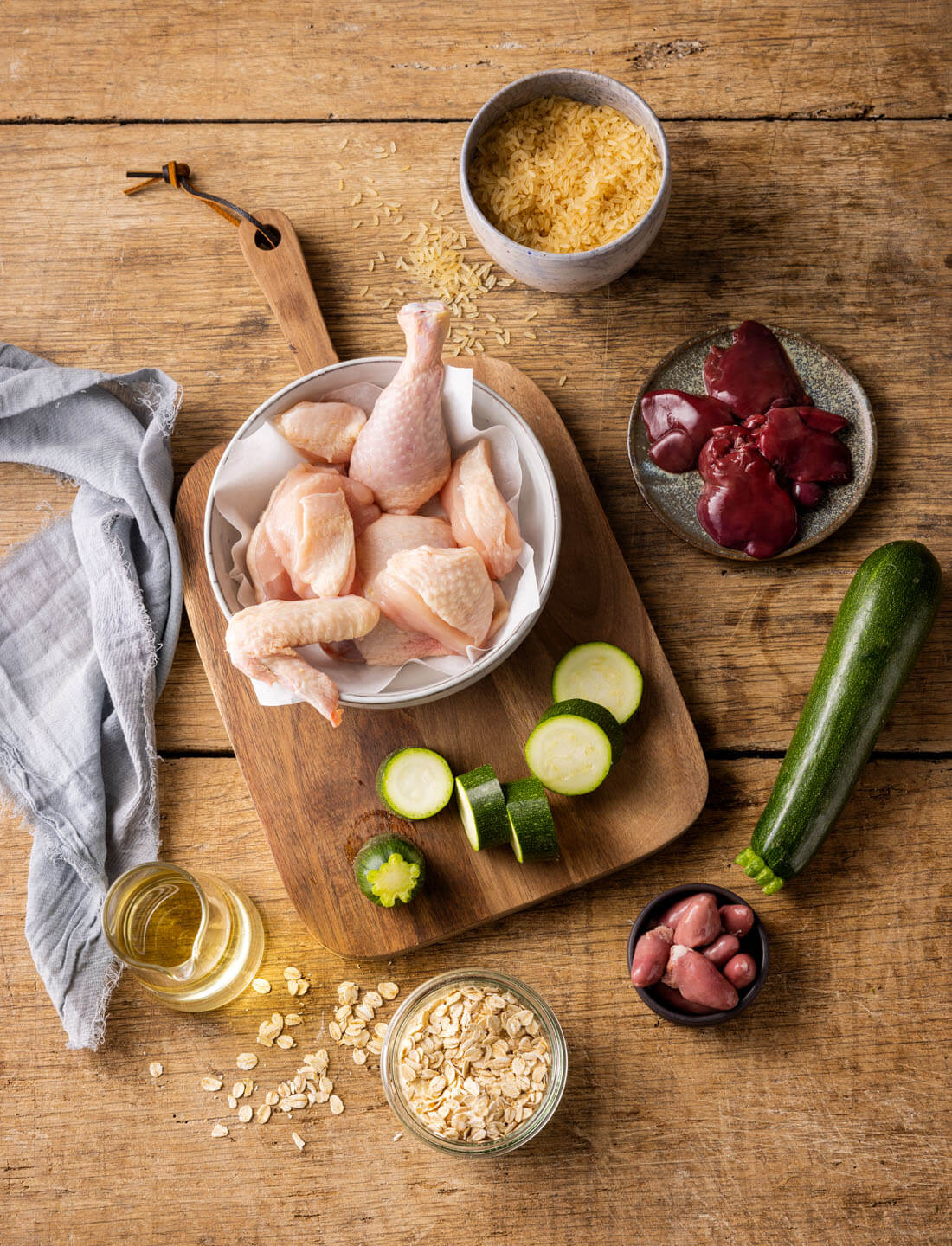 Bild von frischen Zutaten für Tarador Hundefutter  Menü Huhn